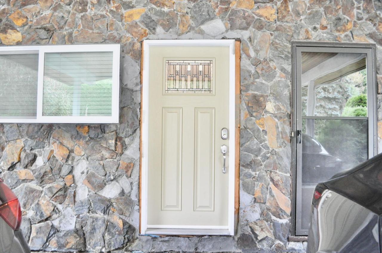 Stylish 1 Bedroom Suite In North Vancouver 10 Mins Ski Exterior foto